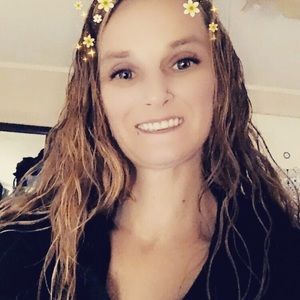 Meet your Posher, Stephani